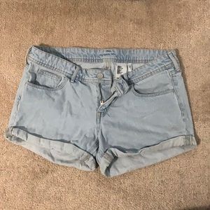 Skinny Low Waist shorts!